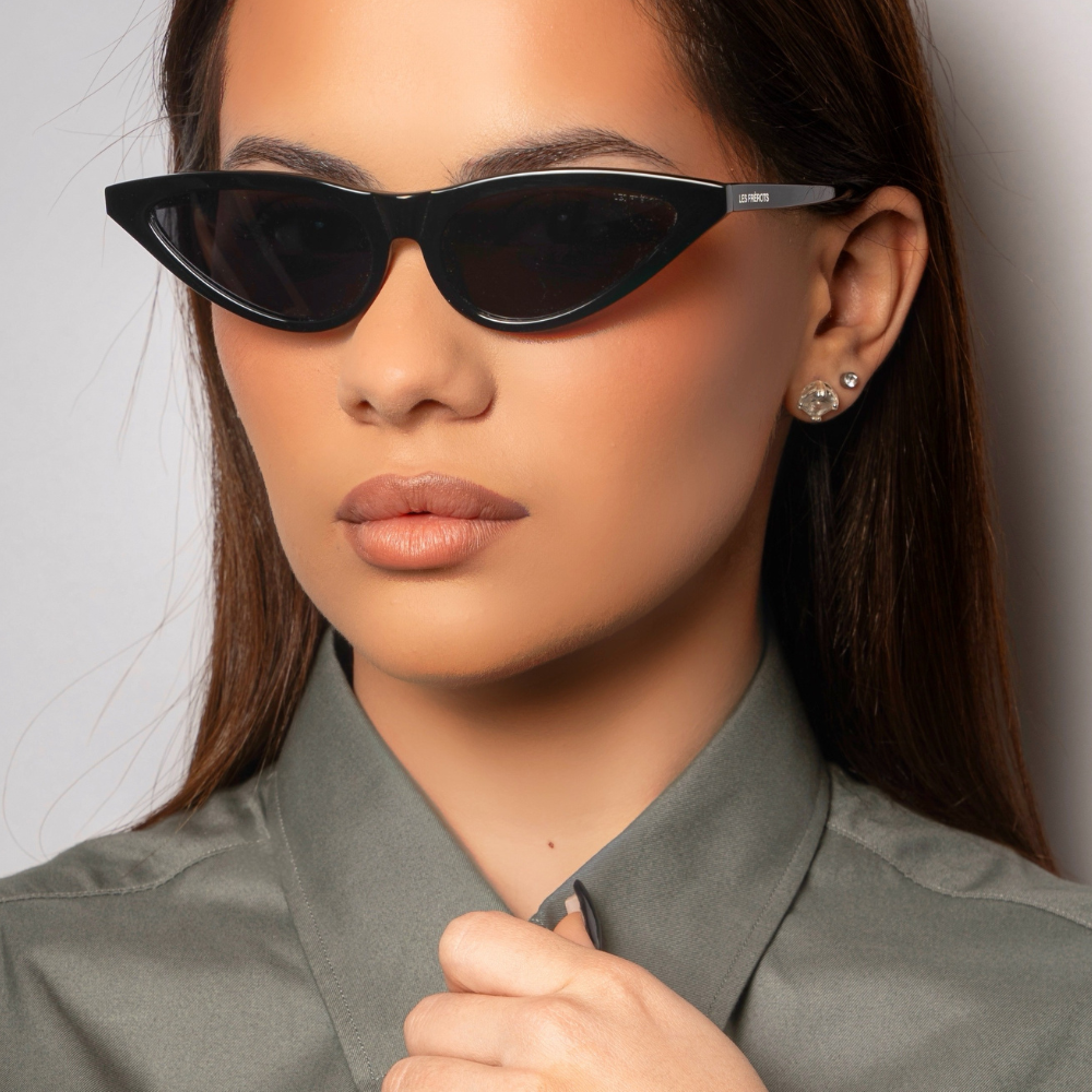 Black cat eye sunglasses, La Reine