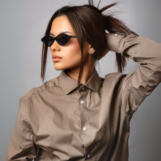 Black sunglasses, Madame de Mode