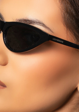 Black cat eye sunglasses, La Reine