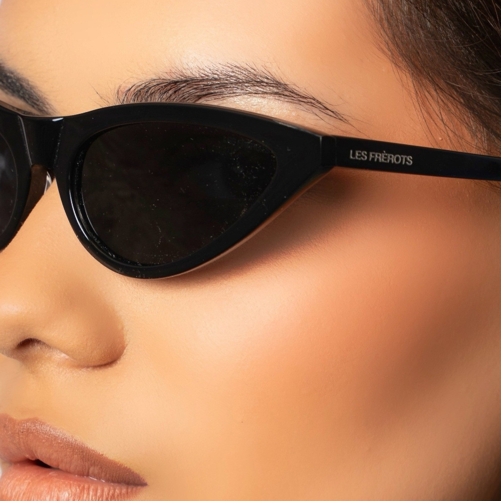 Black cat eye sunglasses, La Reine