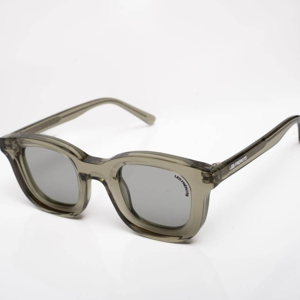 Green sunglasses, Côte d'Azur