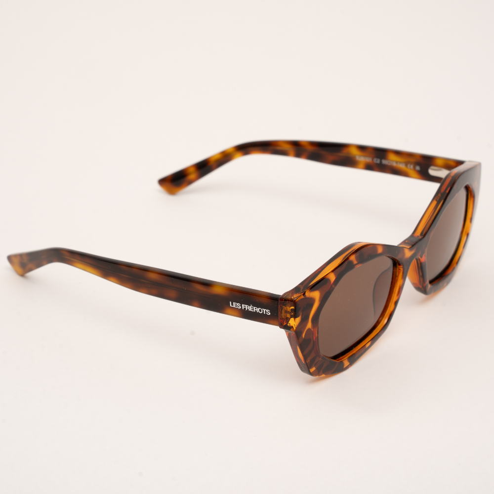 Rectangle sunglasses, Regard de Mademoiselle